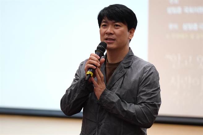 金相庆希望国会议员们能够齐心协力，让加溼器杀菌剂事件广为人知。（采昌提供）