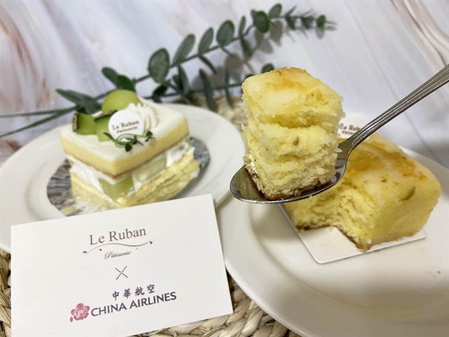 华航A321neo新机首飞松山-羽田黄金商务航线，特别献上精品级甜点宠爱旅客。（华航提供）
