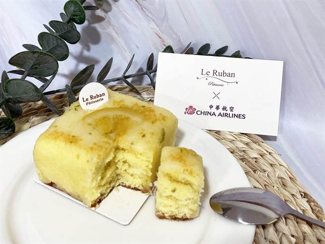 经济舱经典老奶奶柠檬蛋糕。（华航提供／陈佑诚传真）
