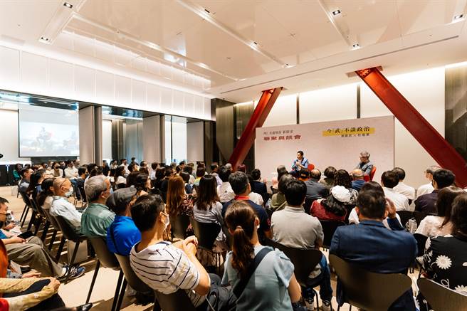 「今『武』不谈政治」不只谢震武的分享真诚又精彩，在互动的环节，现场观眾提问也相当热烈。（卢金足摄）