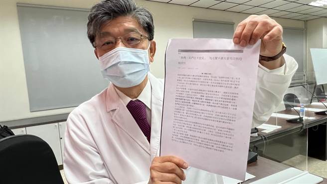 身為社友的醫師段志憲率先發難，表態要領養寫訣別信的烏國9歲女童，但目前尚未聯繫上對方，將發出「國際尋人啟事」懸賞10萬元。（柯宗緯攝）