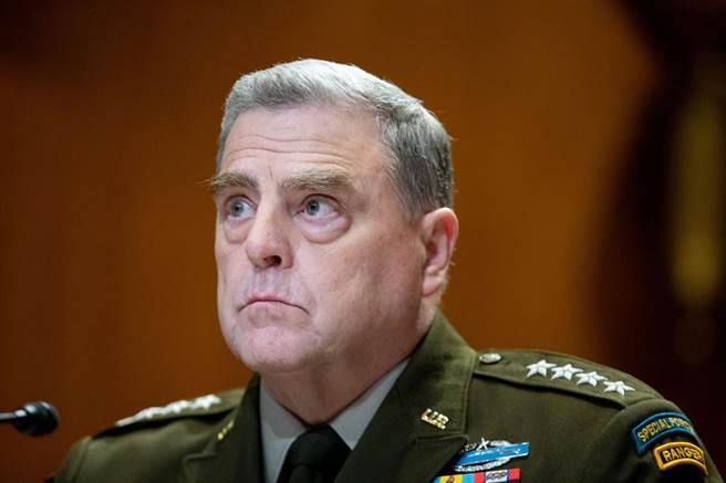 美军参谋长联席会议主席密利上将3日出席参议院一个听证会。（图／路透社）