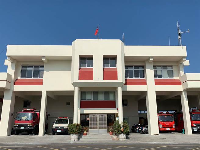 嘉義縣消防局布袋分隊一名消防員快篩陽性，幸好PCR結果是陰性，虛驚一場。（取自布袋消防分隊臉書∕呂妍庭嘉義傳真）