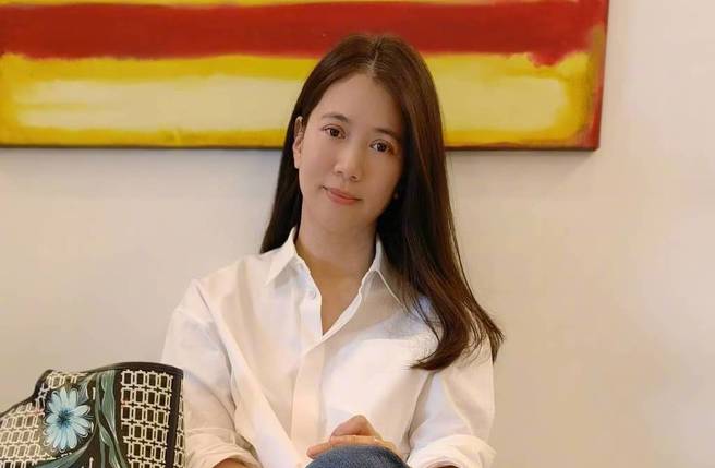 袁詠儀是冠軍港姐出身。（圖／取材自袁詠儀微博）