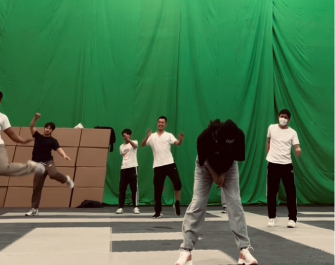 赵丽颖做操后超真实反应也让粉丝笑翻。(图/ 摘自赵丽颖微博)