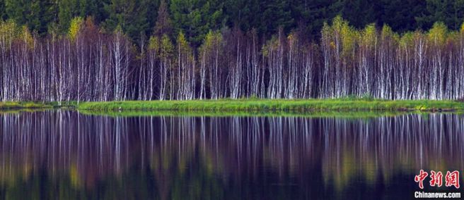 图为乌苏浪子湖。（中新社）