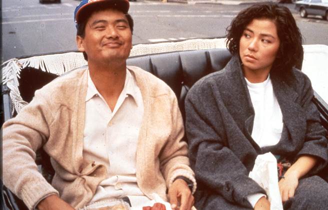 周潤發、鍾楚紅銀幕情侶形象以《秋天的童話》深植人心。（甲上提供）