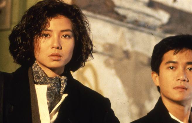 陳百強在《秋天的童話》飾演和鍾楚紅遠距離戀愛的男友文森。（甲上提供）