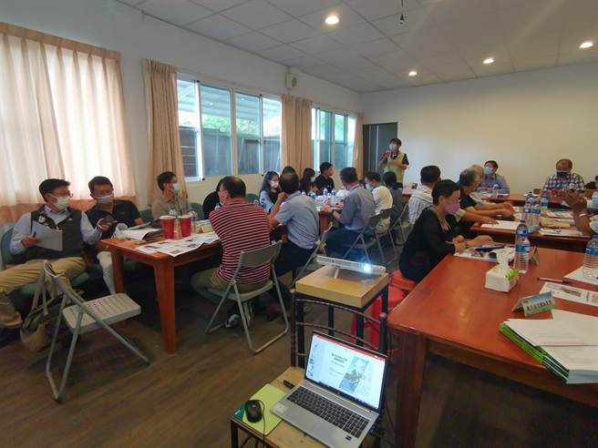 西拉雅国家风景区管理处整合各相关部会，提出龟丹温泉观光游憩整体规画，4日下午于水哥温泉举办说明会。（刘秀芬摄）