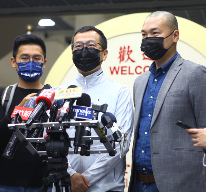 國民黨台北市議員羅智強（中）。（資料照/張立勳攝）