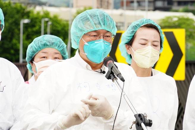 台北市长柯文哲今赴北市科车来速筛检站视察。（北市府提供）