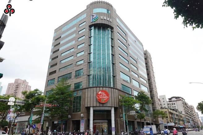 国民党立法院党团爆料登记在新北市三重区重阳路1段的高登环球生医公司，大楼内外皆无该公司的招牌。（姚志平摄）