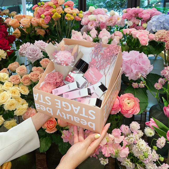 新光三越beautySTAGE購買指定組合商品，享「尊寵乾燥花禮盒包裝」。（新光三越提供）