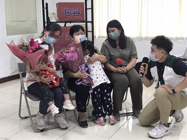 近3年屏東寄養家庭雖新增20戶，但有8成是雙薪家庭，在高照顧量能上仍不足，屏東家扶中心期盼更多家庭投入。（謝佳潾攝）