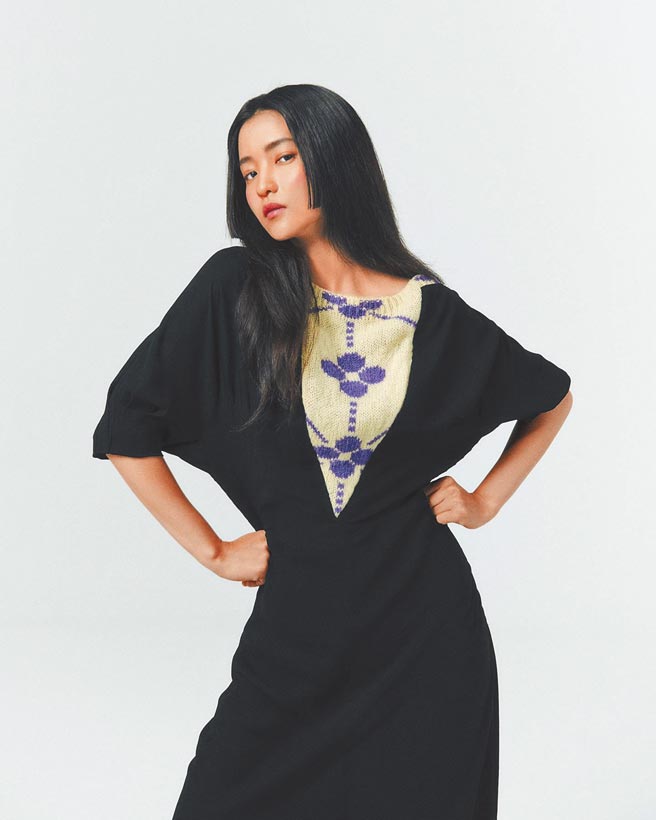 金泰梨多次为Prada拍摄时尚大片。（摘自金泰梨IG）