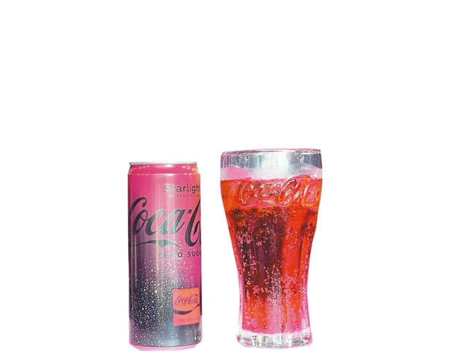 星河漫步Starlight主打0卡无糖，神秘口味让消费者自行定义。（朱世凯摄）