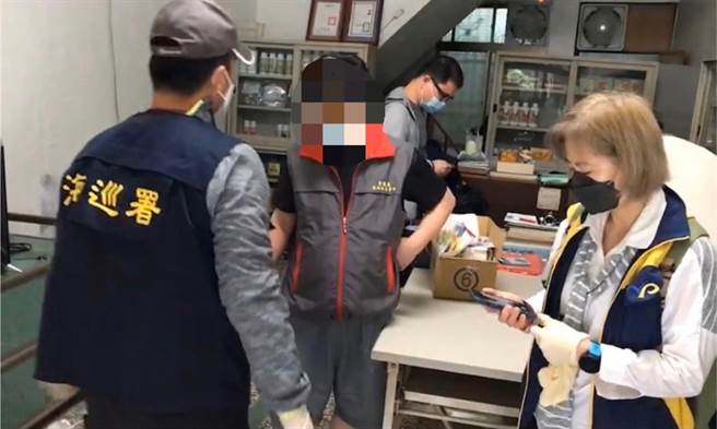 由海巡署偵防分署雲林查緝隊、彰化查緝隊、虎尾警分局、雲林縣調查站、農委會動植物防檢局、雲林縣動植物防疫所等單位組成的專案小組2日出動查緝20多個可疑工廠及農藥行。（雲林地檢署提供）