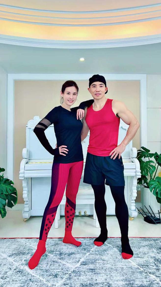 刘畊宏与王婉霏相爱相守了23年，情比金坚。（图／刘畊宏脸书）