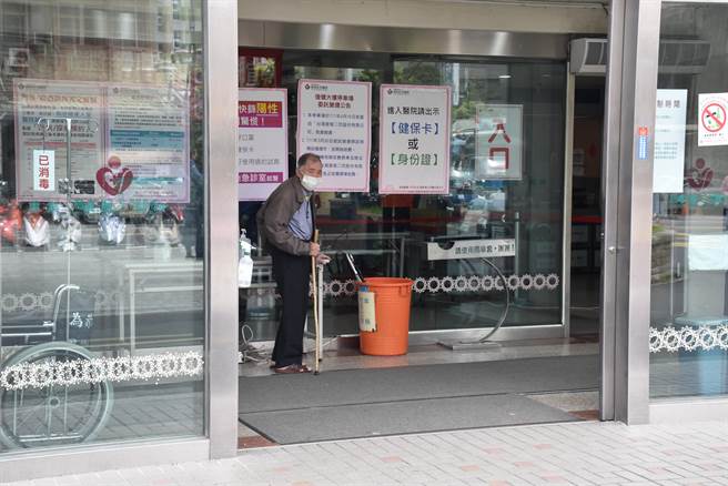 中央系统大当机，严重影响确诊者出院后追踪。（谢明俊摄）