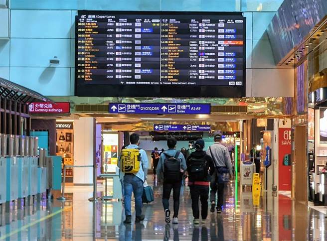 A-CDM 系統可以針對影響航班延誤的各類因素進行預判與資訊交換，優化空側機坪營運效能及飛機正常起降準點率。（桃機公司提供）