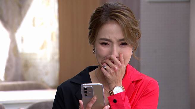 黄瑄意外得知余秉谚偷吃崩溃不已。（三立提供）