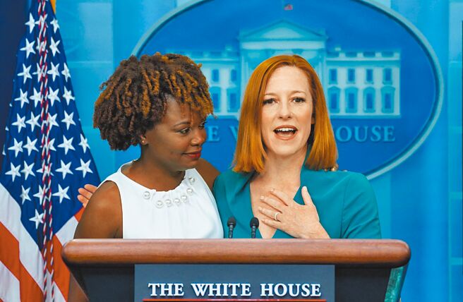 白宮新聞祕書莎琪（右）5日宣布，將於13日離職，職缺由副新聞祕書尚皮耶（左）接替。（路透）