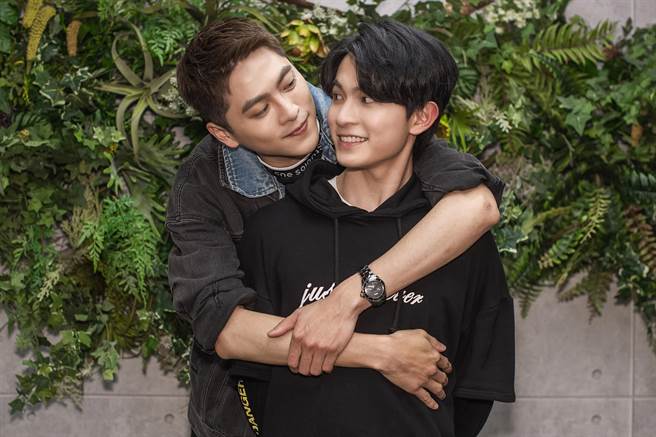 林晖闵（右）与黄新皓的CP组合，令粉丝觉得超登对。（LiTV、达腾娱乐提供）