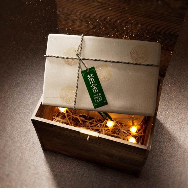 《茶金》回甘NFT讲求质感、美学的高品质盲包开箱动画，让粉丝惊艳充满期待。（公视提供）