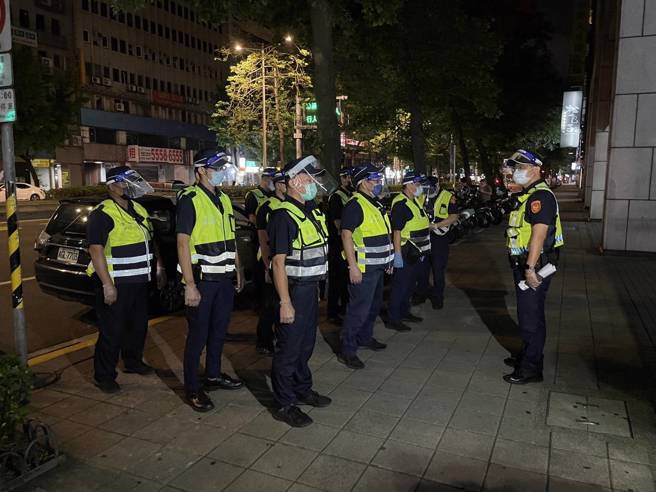 北市兩起槍擊警方怒了，撂話不容黑幫，強力執行安城專案掃蕩黑幫據點。(警方提供)