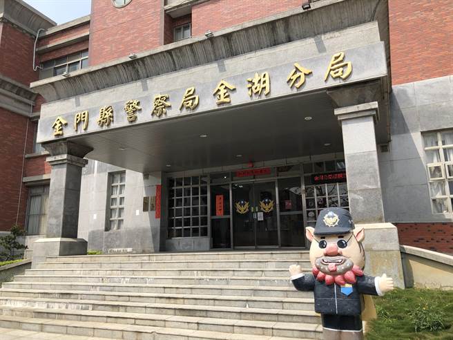 警方提醒，网路世界虚虚实实，交友一定要谨慎小心，以免真心换绝情，沦为诈骗集团口中的肥羊。（李金生摄）