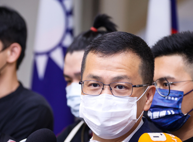 国民党台北市议员罗智强（图）向卫福部长陈时中喊话正视百姓痛苦。（本报资料照）