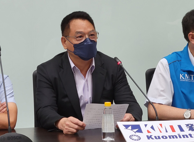 林耕仁表示，新竹市慈云路作为交通要道，慈云路空桥仍要积极进行才对，呼吁政府应倾听民意。（图：翻摄自林耕仁脸书）