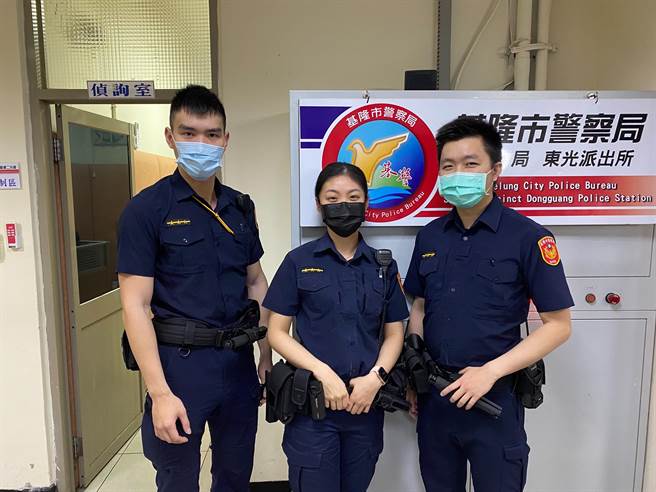 基隆市警察局第二分局东光派出所员警机灵寻获刘女，并紧急协助送医，成功阻止憾事发生。（基隆市警局提供／陈彩玲基隆传真）
