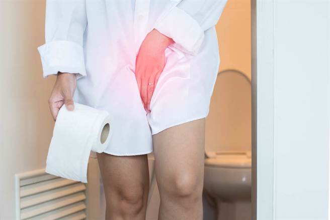 尿色偏黄、解尿痛 医曝：当心「热淋」急性发作。（示意图／Shutterstock)