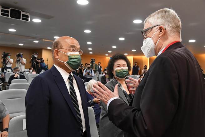 行政院长苏贞昌今（9日）出席「两公约第三次国家报告国际审查会议」开幕式。（行政院提供）