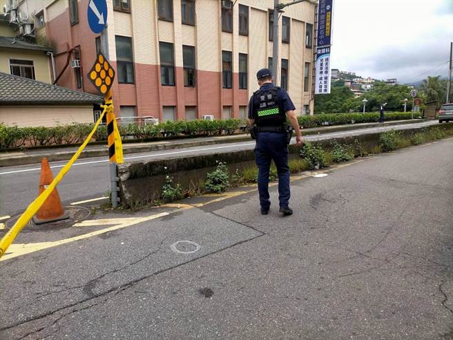 基隆市警局第三分局循线追查，下午4时许将人逮捕归案。（基隆市警局提供／陈彩玲基隆传真）