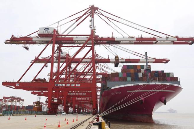 中国大陆4月出口增长增长3.9%，虽然略好于分析师的预测，但仍为近2年来出口增长率最低的月份。(图／美联社）