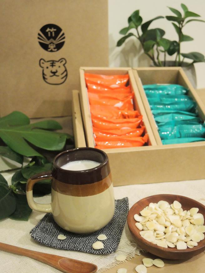 远东百货竹光杏仁纯，礼盒共20包优惠价1000元。（远百提供）