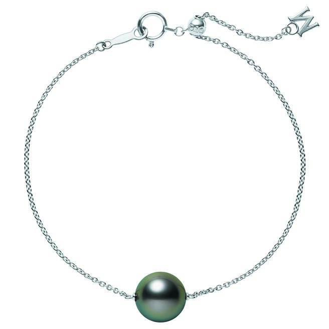 Mikimoto黑珍珠单珠手炼，4万元。（Mikimoto提供）