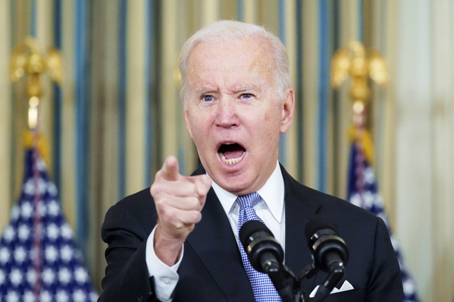 美国官员透露，美国总统拜登对于美国提供乌克兰情报的消息外泄相当不悦，亲自致电防长奥斯汀等高官，要求不要再外泄消息。（资料照／美联社）