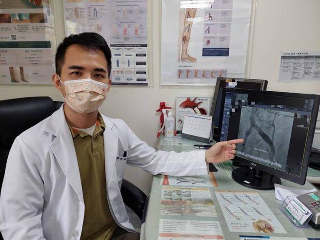 楊智鈞主任提醒，若發生單邊腳腫脹現象，一定要及早就醫檢查。（大千醫院提供／李京昇苗栗傳真）