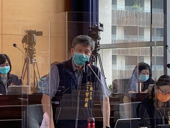 台中市卫生局长曾梓展表示，台中市单日确诊人数预估未来1周将破万。(林欣仪摄)