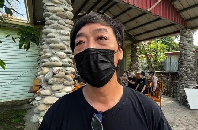 脱线的儿子陈嘉成说，脱线爸已经心满意足。（民眾提供）