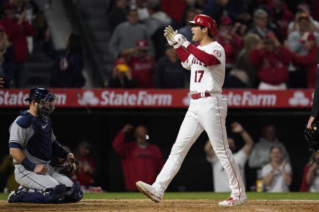 天使队大谷翔平击出满贯全垒打。（美联社）