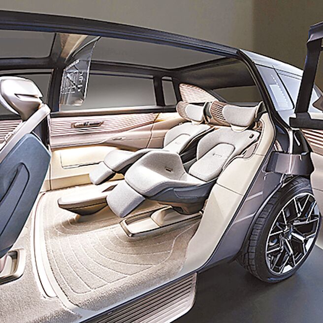 后座规画双独立座椅，提供乘客绝佳的乘坐体验。（Audi提供）