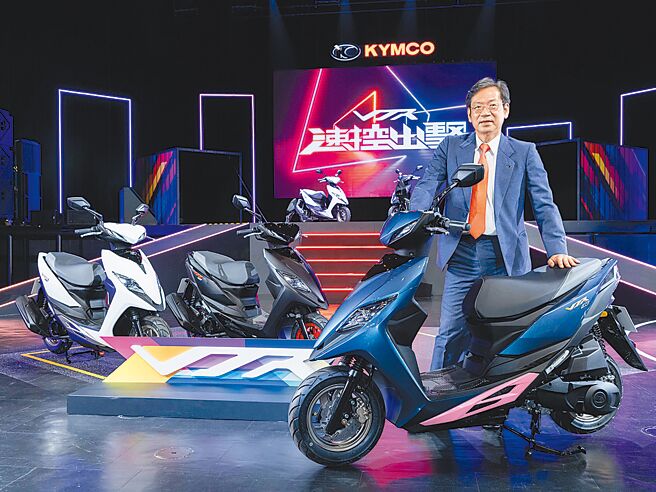 光陽集團執行長柯俊斌表示，VJR 125 4V／TCS版安全規格再進化，堪稱是「最安全的性能輕跑」。（光陽提供）
