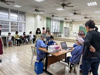 台中國小莫德納疫苗校園接種今開跑   教育局：學校用心安排過程順利