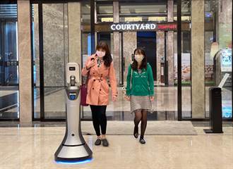 智能機器人進飯店服務！送餐、指引、清消樣樣來
