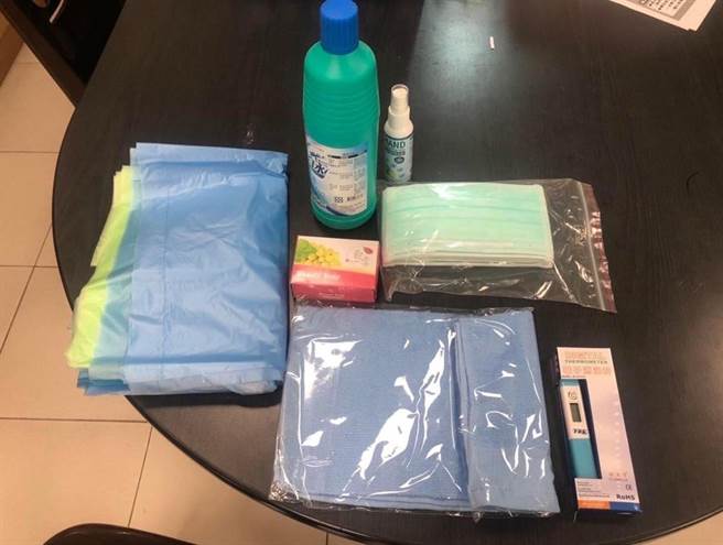 苗栗关怀防疫包遭指过于寒酸。（宋国鼎提供／李京升苗栗传真）