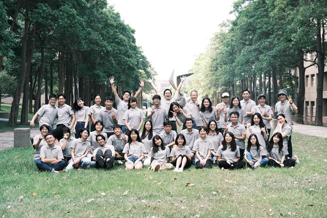 TDIS師生團隊合照。(陽明交大提供／李侑珊台北傳真)